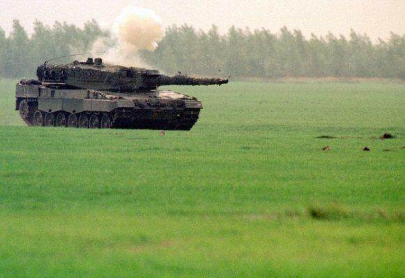 Archive photo of the Leopard 2 A4 tank.