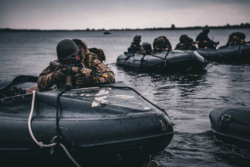 Training Ukrainian marines