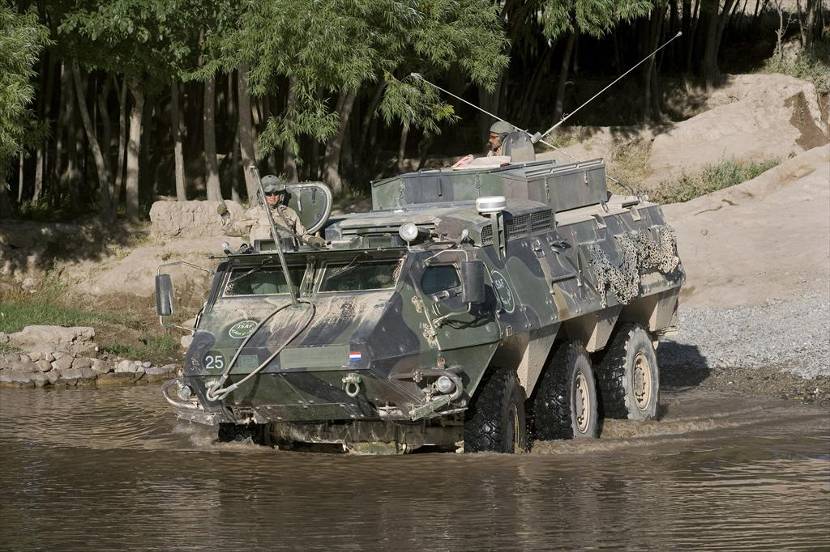 Patria XA-188 GVV, Infantry (INF) and Command (COM) type.