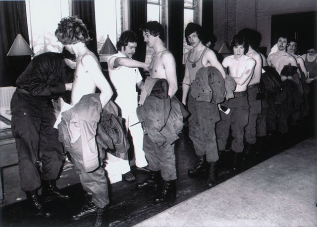 The first Dutch UNIFIL volunteers are vaccinated at the 'Adolf van Nassau’ Barracks in Zuidlaren, Netherlands, at the end of January 1979.