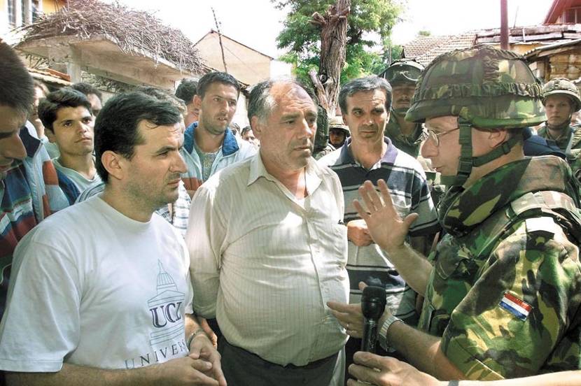 On 18 June 1999, Lieutenant Colonel Van Loon visited the Serbian quarter in Orahovac in an attempt to calm the rising tensions.