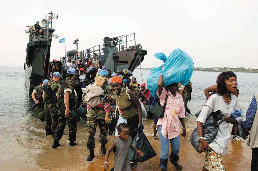 On 8 January 2004, HNLMS Rotterdam took 23 starving Liberian refugees on board, who were put ashore near the city of Monrovia after consultation with the United Nations.